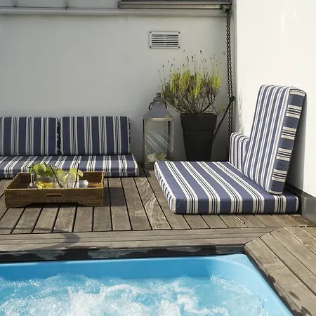 Pavi Apts - Private Rooftop Swimming Pool * Lublana