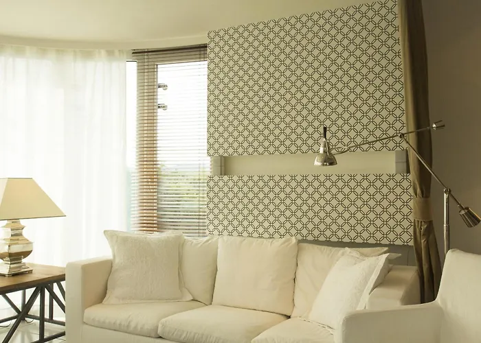 Pavi Apts - Private Rooftop Swimming Pool * Lublana