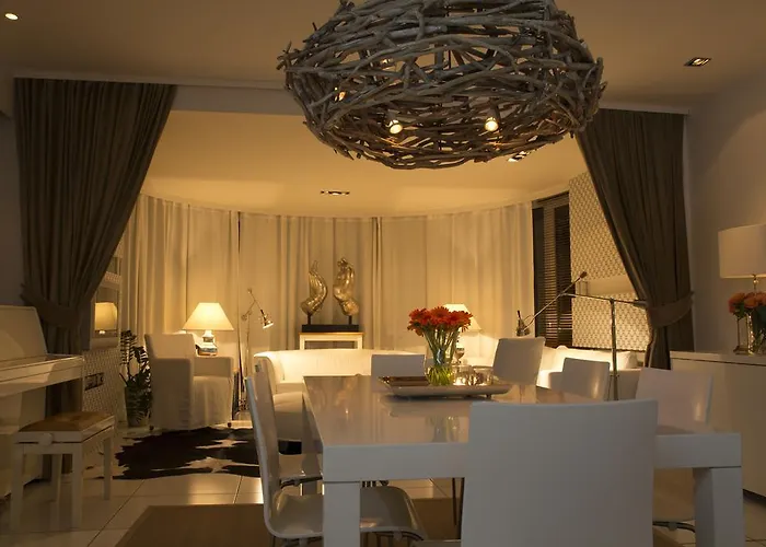 Apartman Pavi Apts - Private Rooftop Swimming Pool