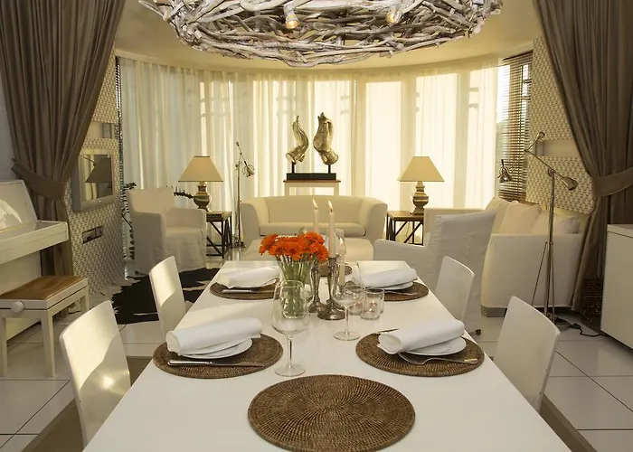 Pavi Apts - Private Rooftop Swimming Pool Apartman